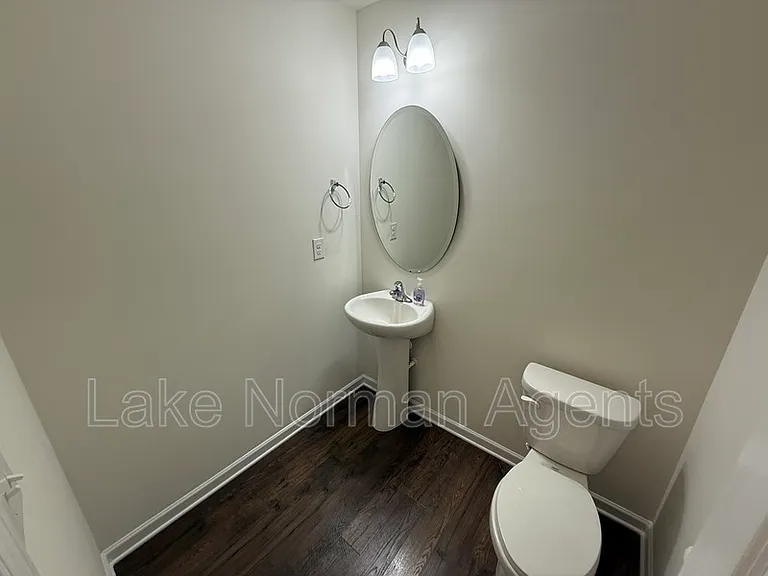 9010 Harwood Knoll Dr — Photo 5