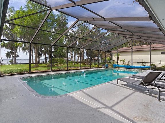 3rd image of 60 Sand Lake Pl
