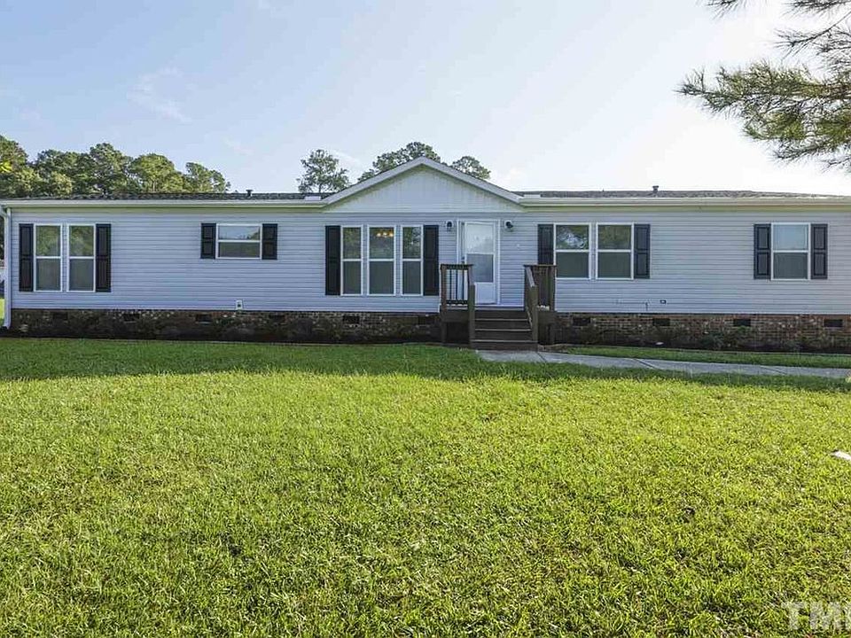 1st image of 62 Rocks Edge Ln