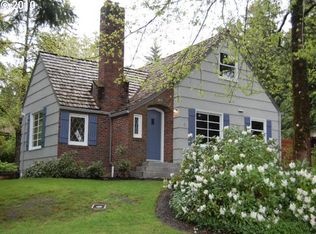 3815 SW Hamilton St, Portland, OR 97221