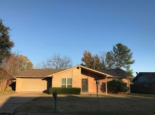 524 Marcel Dr, Denison, TX 75020