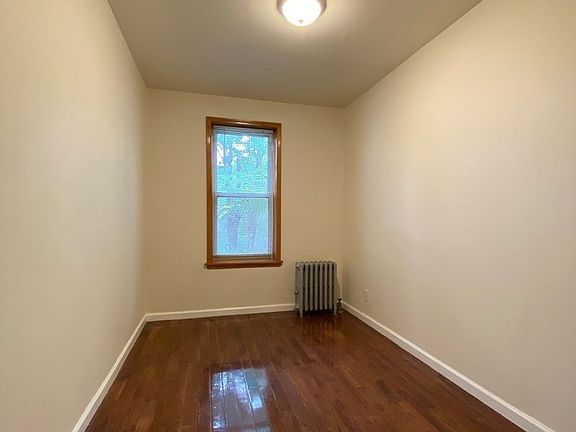 2nd image of 25-47 22nd St #4