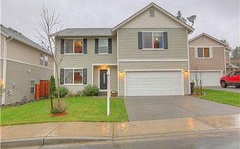 Beautifully well maintained with an ENORMOUS backyard!