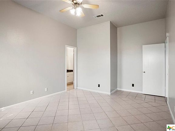 3rd image of 2507 Huckleberry Dr