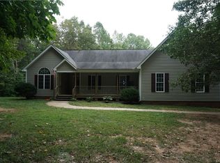 2379 Graceland Dr, Powhatan, VA 23139