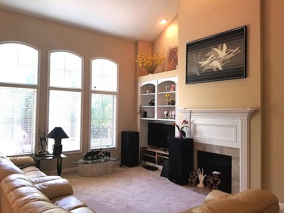 4th image of 5123 Emerald View Dr