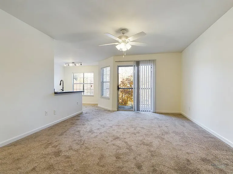 Bridlewood On Westland Apartments — Photo 40
