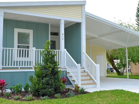 2nd image of 812 Sabal Palm Dr