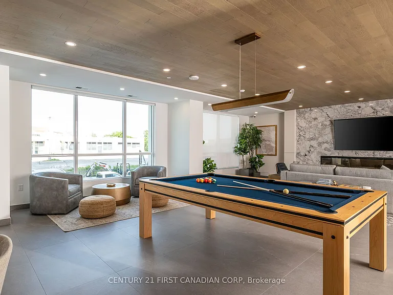 4286 King St E #1007 — Photo 22