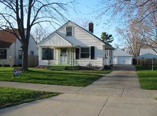 45 Canterbury St SW, Wyoming, MI 49548