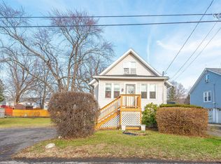 36 New York Ave, Rensselaer, NY 12144