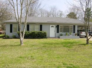 8517 Parkdale Dr, Shreveport, LA 71108
