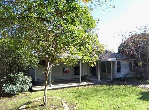 2nd image of 3201 Jane Ln