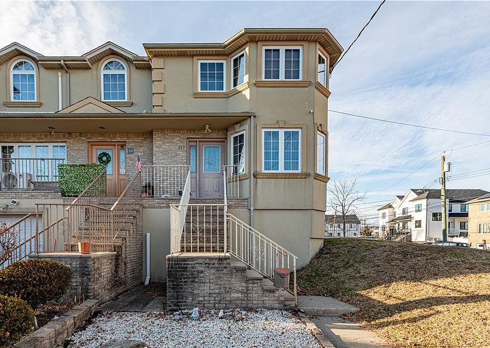 1st image of 437 Laconia Ave