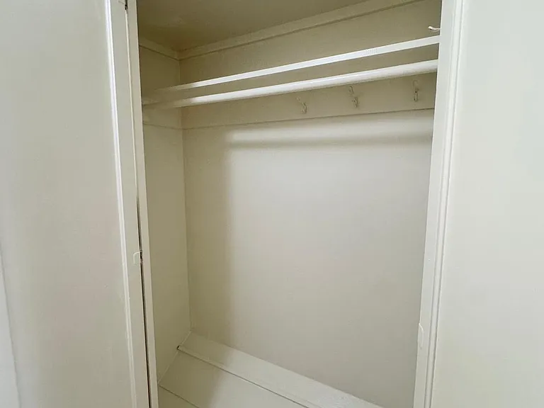 1041 S Norton Ave #1041 — Photo 9