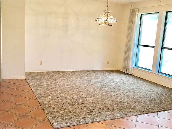 4_Diningroom.jpg