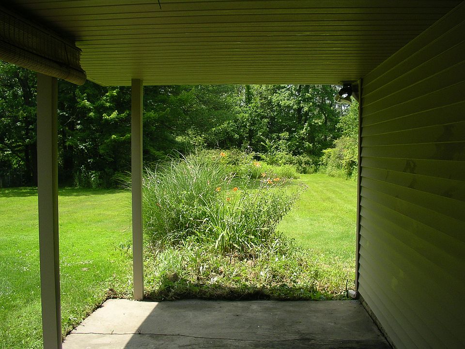 2nd image of 1238 Catherine Dr
