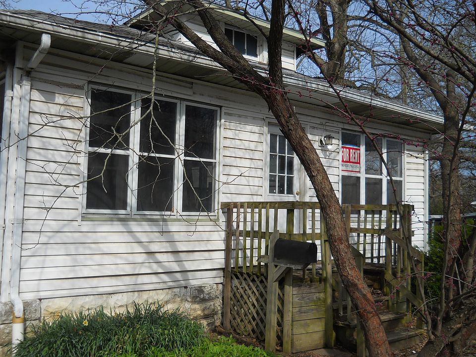 1st image of 500 S Forest Ave