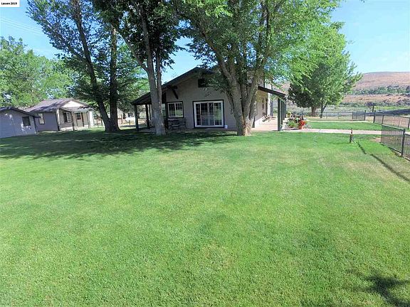 3rd image of 465-000 Blevins Ln