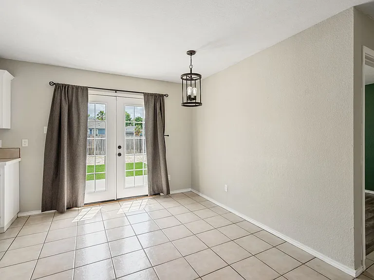 224 Vista Hermosa — Photo 12