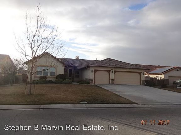 3rd image of 41743 Doverwood Ct
