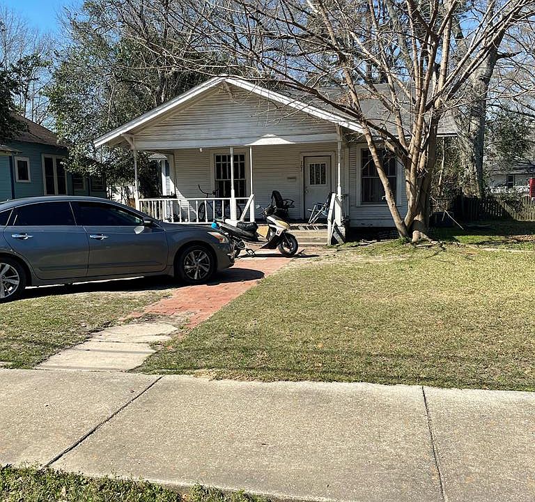 1st image of 702 N 1st Ave