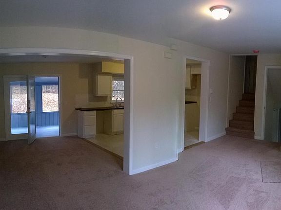 2nd image of 218 Glenoak Dr
