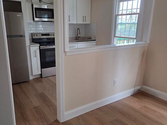 4th image of 23-17 Corporal Kennedy St #1