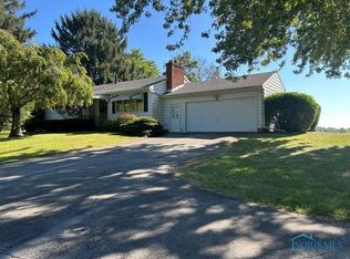 13380 Klopfenstein Rd, Bowling Green, OH 43402