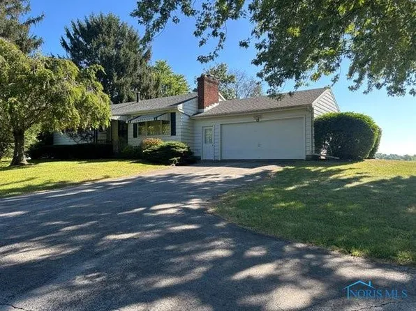 13380 Klopfenstein Rd, Bowling Green, OH 43402