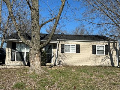 2335 Grants Pkwy, Florissant, MO, 63031