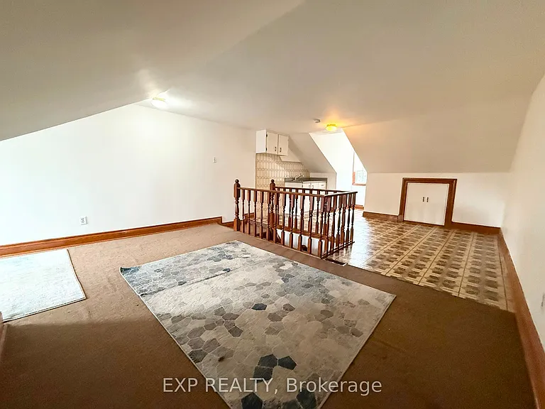 759 Gerrard St E #2 — Photo 13