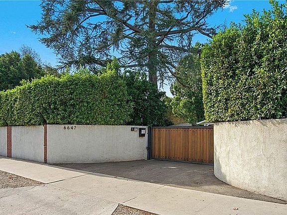 2nd image of 6647 Orion Ave