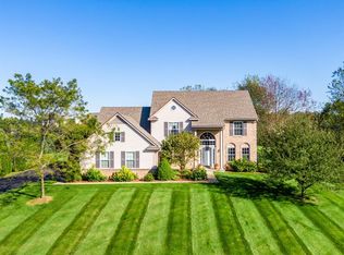 6460 Meadow Creek Dr, Dexter, MI 48130