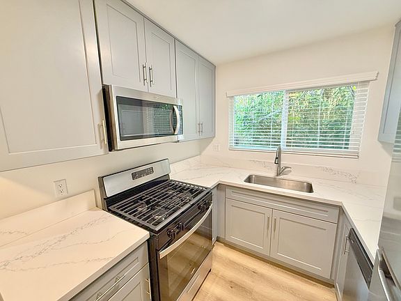 4th image of 3926 Inglewood Blvd APT 8