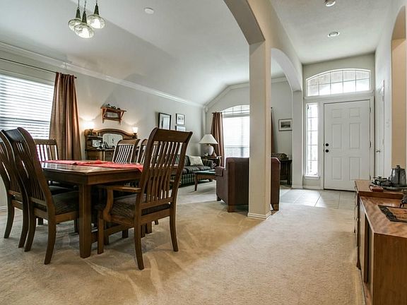 3rd image of 550 Savanah Ct