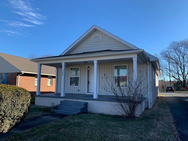 1st image of 302 Claiborne Ave