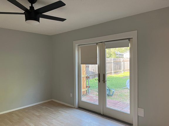 2nd image of 1418 Alma Dr
