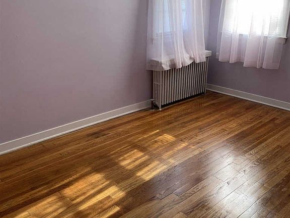 3rd image of 6 Ellendale Dr