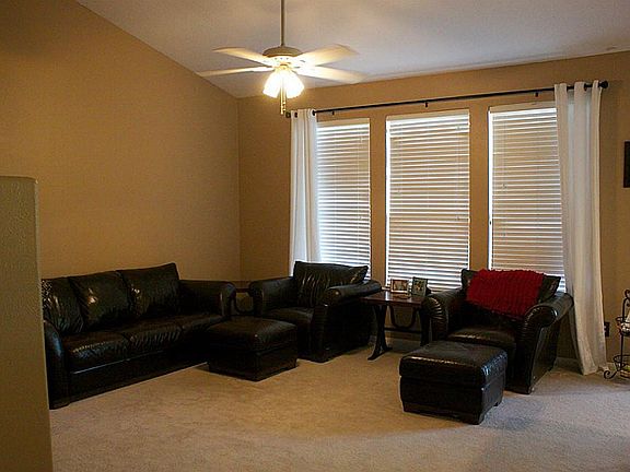 3rd image of 5722 Overton Park Dr