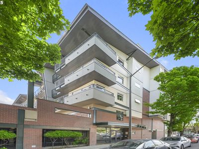 1718 NE 11th Ave APT 406, Portland, OR, 97212