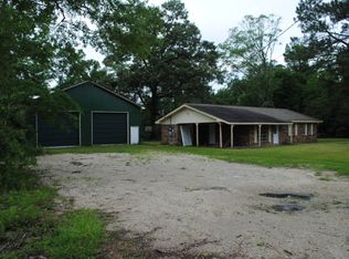 222 Lamar Hardy Rd, Picayune, MS 39466