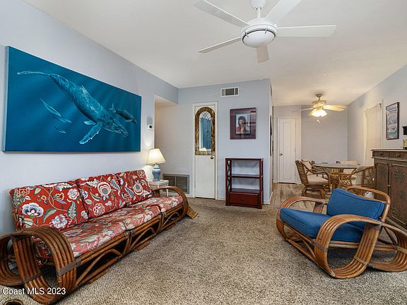 4th image of 155 E Colonial Ct APT C