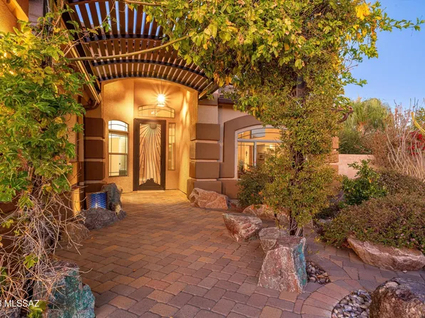 1556 W Periwinkle Pl, Tucson, AZ 85737