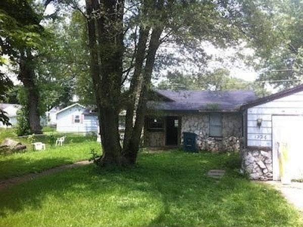 1st image of 1724 E Harvard Ave