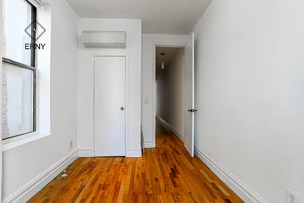 Rented by ERNY LLC | media 4