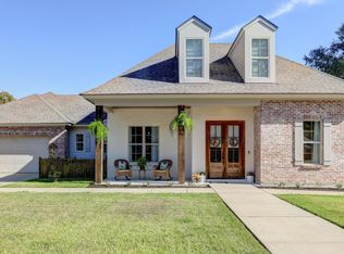 124 Pembroke Ln, Lafayette, LA 70508