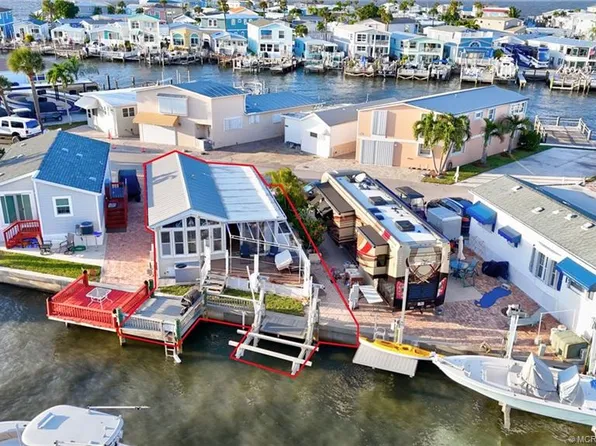 1081 Nettles Blvd, Jensen Beach, FL 34957