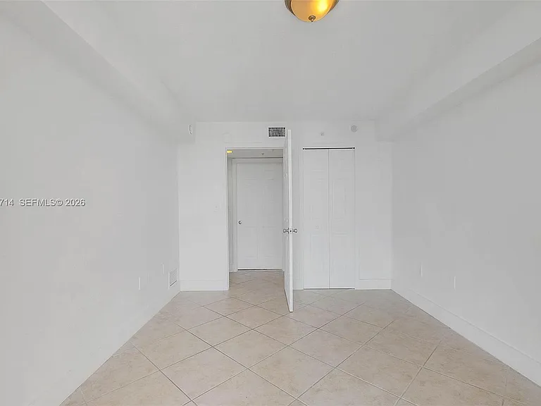 1690 SW 27th Ave #805 — Photo 17