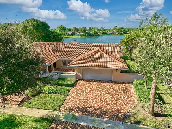 7691 Estrella Cir, Boca Raton, FL 33433